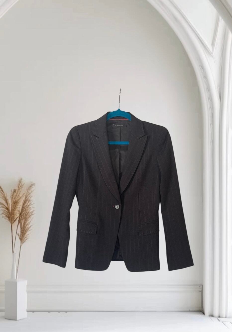 Elie Tahari Blazer Black Red Career Work Blazer Size 2